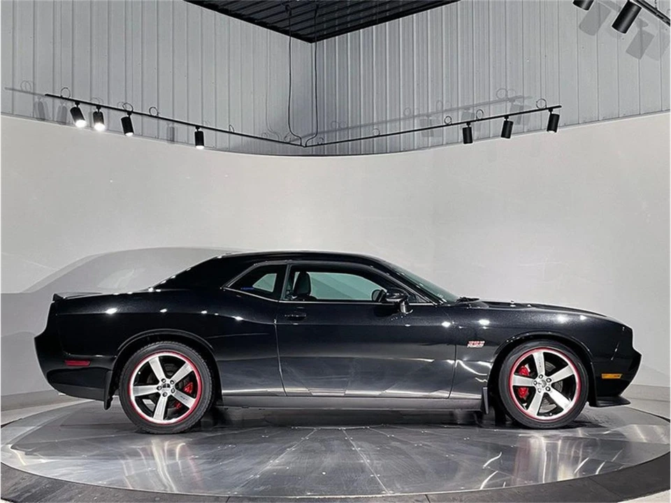 2013 Dodge Challenger 3rd Gen - Image 5 of 31