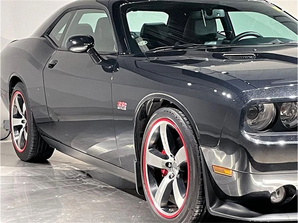 2013 Dodge Challenger 3rd Gen - Image 14 of 31