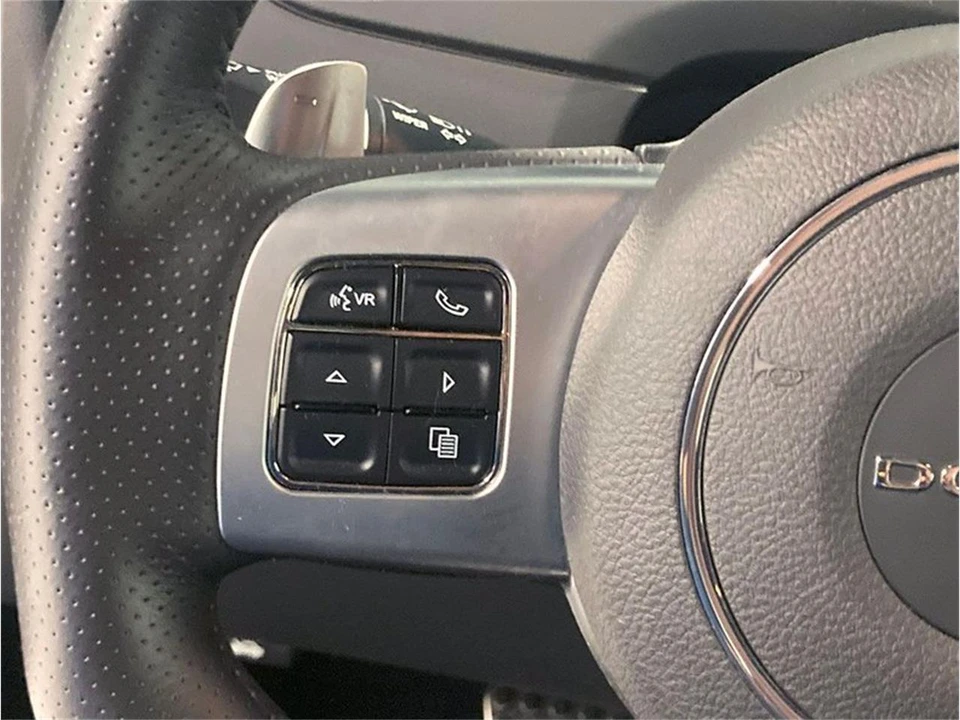 2013 Dodge Challenger 3rd Gen - Image 18 of 31