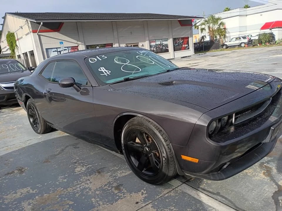 2013 Dodge Challenger 3rd Gen - Image 4 of 7