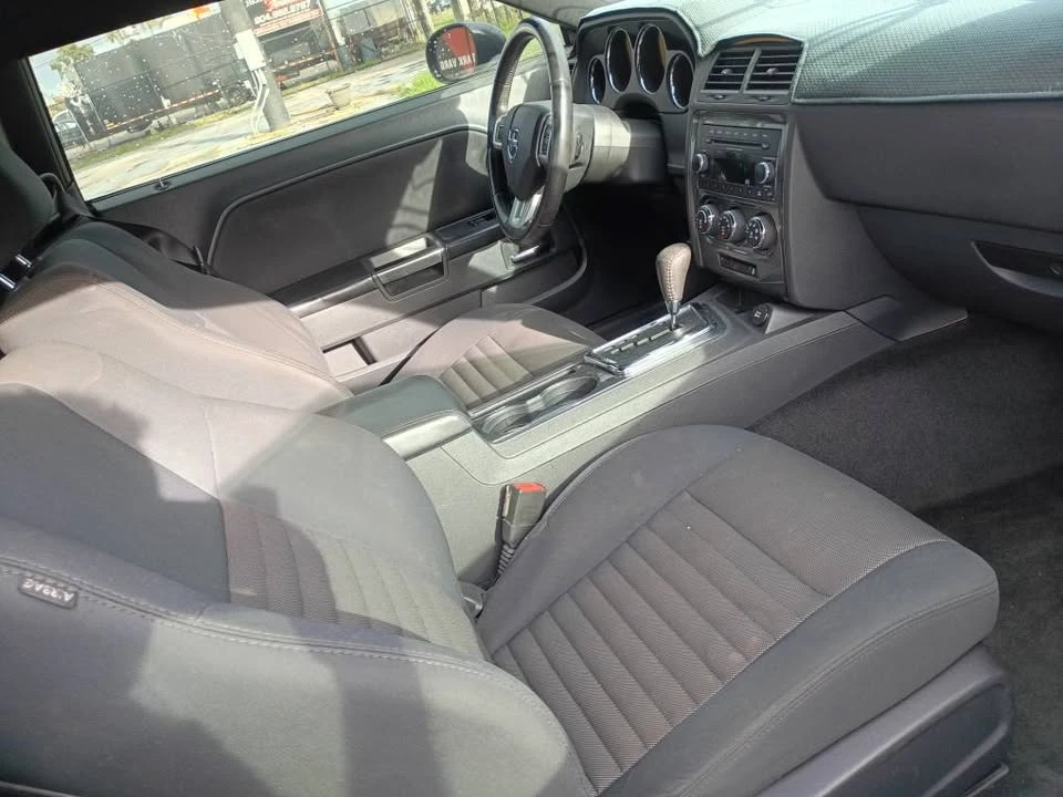 2013 Dodge Challenger 3rd Gen - Image 6 of 7