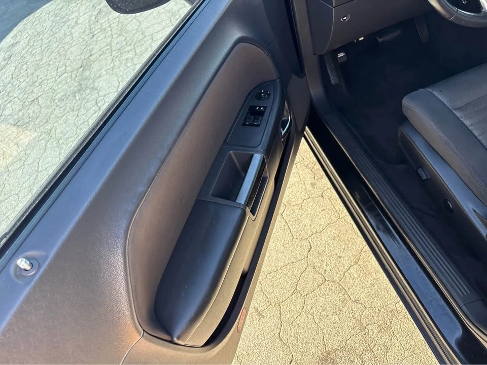2013 Dodge Challenger 3rd Gen - Image 8 of 9