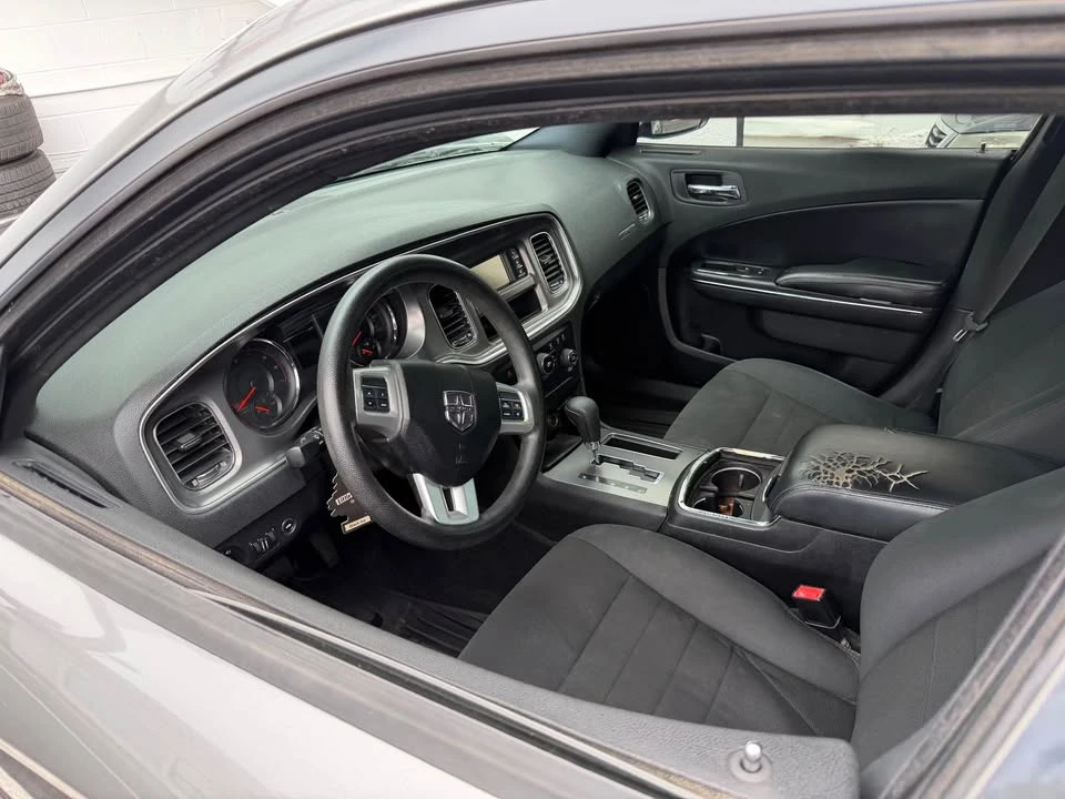 2013 Dodge Challenger 3rd Gen - Image 2 of 5