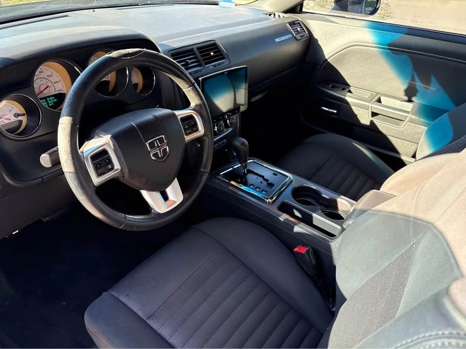 2013 Dodge Challenger 3rd Gen - Image 6 of 9