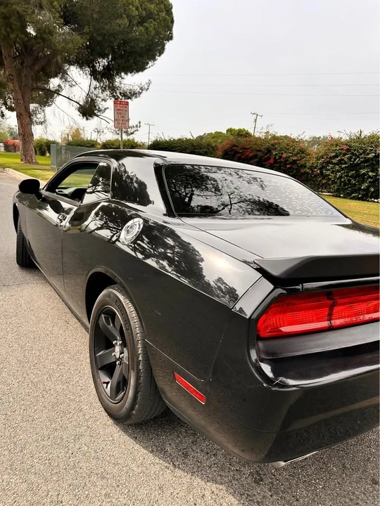 2013 Dodge Challenger 3rd Gen - Image 3 of 9