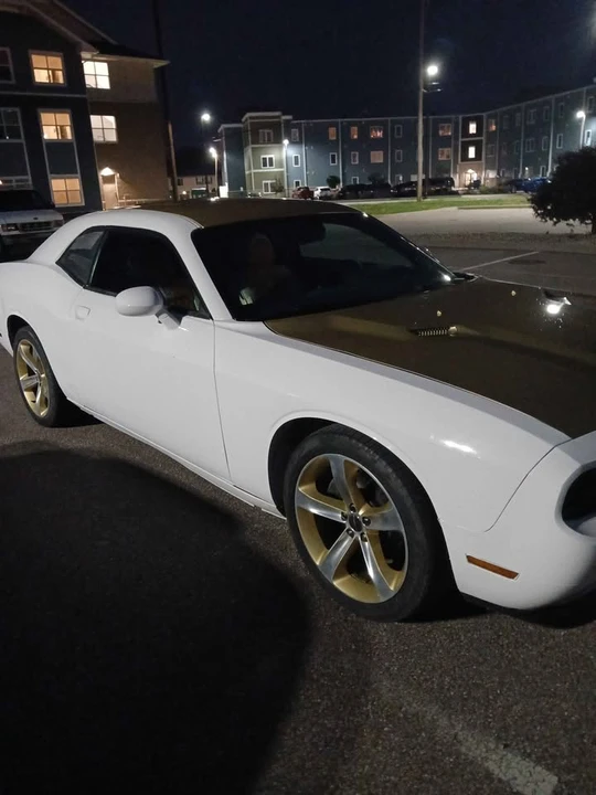 2013 Dodge Challenger 3rd Gen - Image 7 of 9