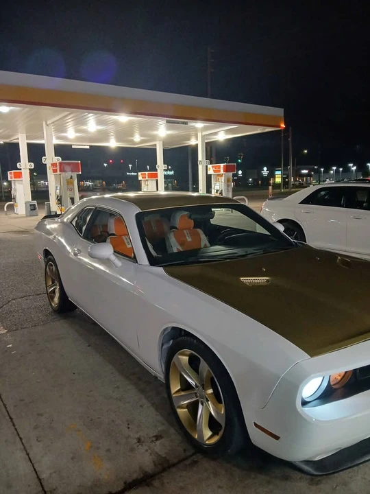 2013 Dodge Challenger 3rd Gen - Image 4 of 9