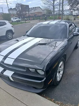 2013 Dodge Challenger Coupe 2D