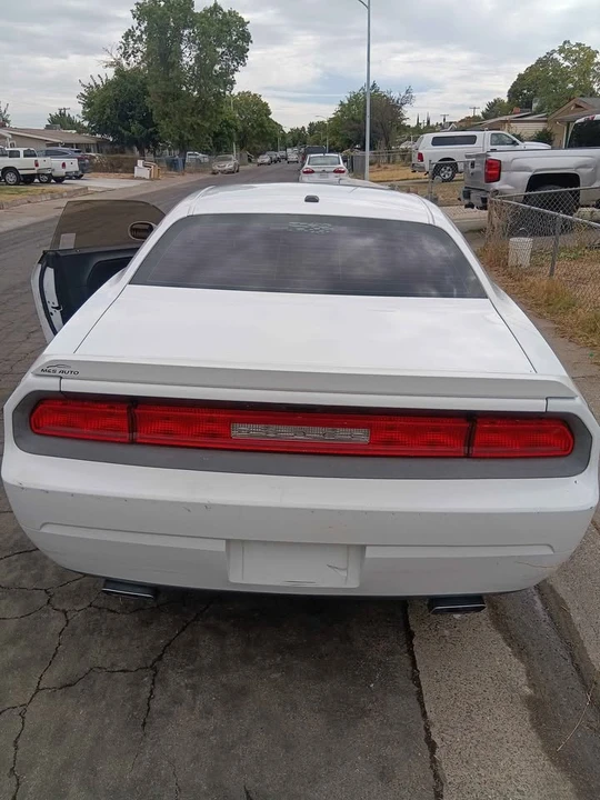 2013 Dodge Challenger 3rd Gen - Image 4 of 7