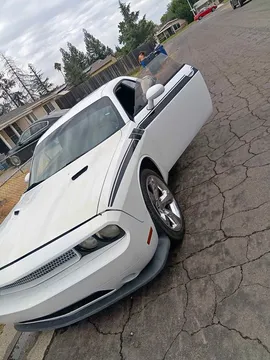 2013 Dodge Challenger Coupe 2D