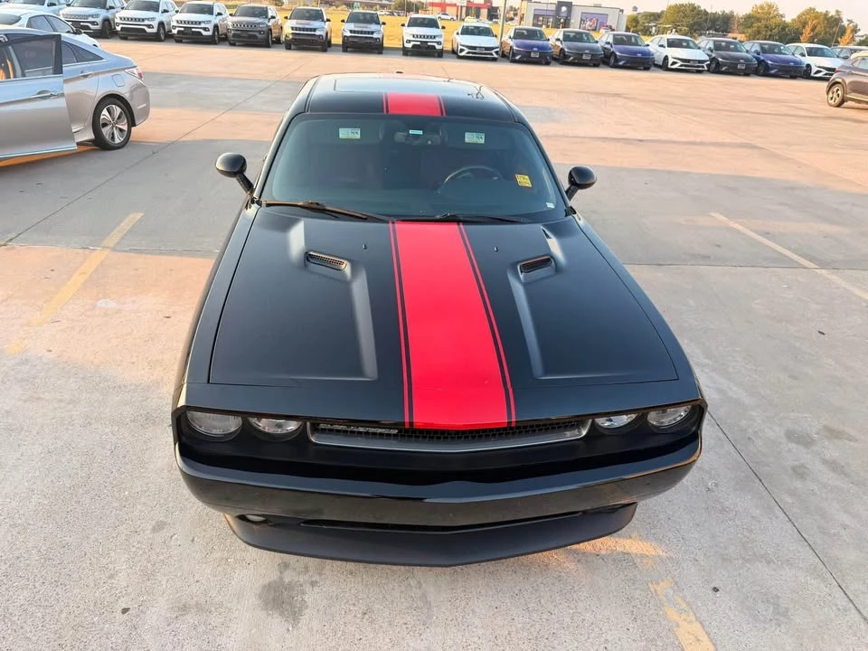 2013 Dodge Challenger 3rd Gen - Image 2 of 8