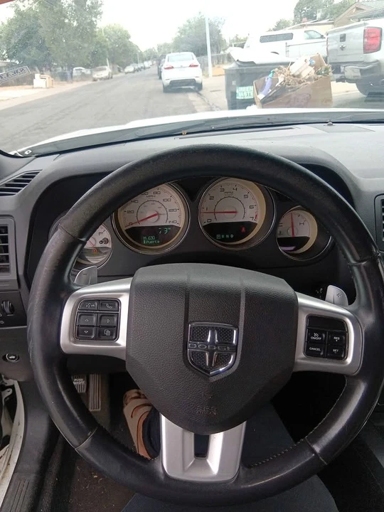 2013 Dodge Challenger 3rd Gen - Image 6 of 7