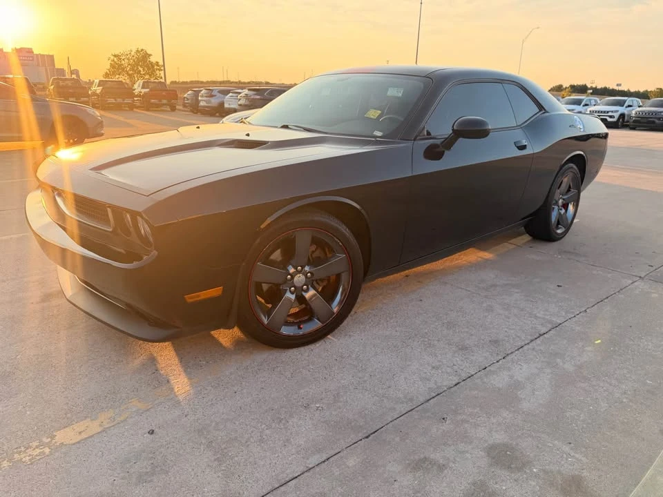 2013 Dodge Challenger 3rd Gen - Image 4 of 8
