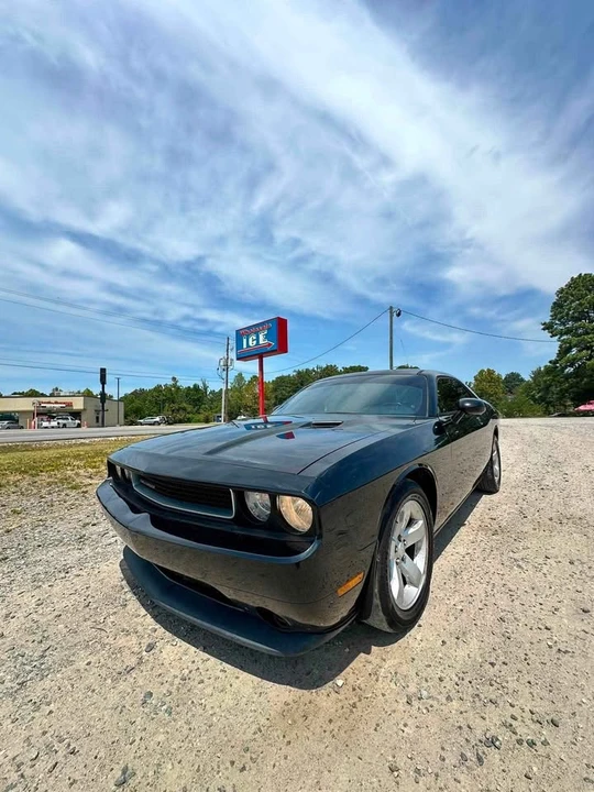 2013 Dodge Challenger 3rd Gen - Image 2 of 14