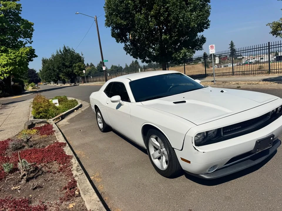 2013 Dodge Challenger 3rd Gen - Image 4 of 11
