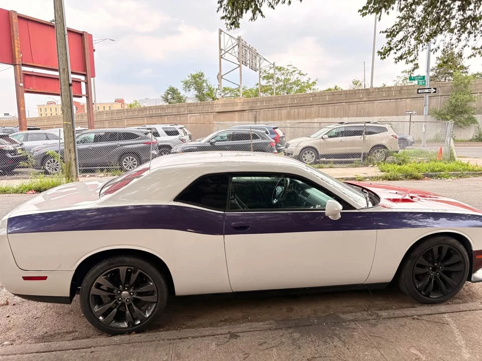 2013 Dodge Challenger 3rd Gen - Image 2 of 5