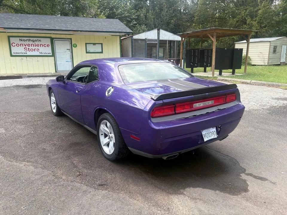 2013 Dodge Challenger 3rd Gen - Image 6 of 11