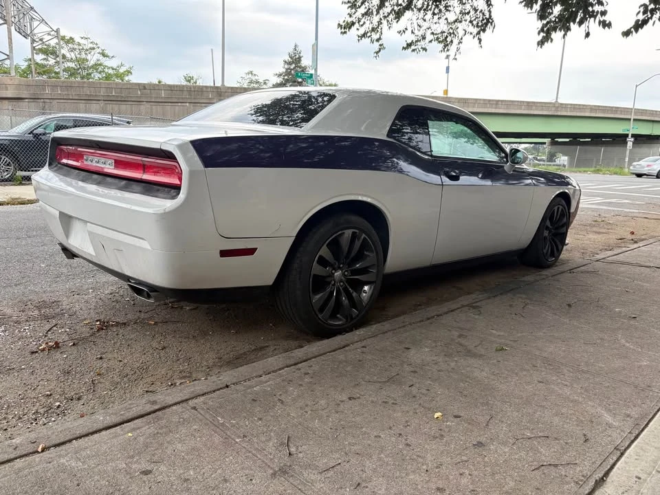 2013 Dodge Challenger 3rd Gen - Image 5 of 7