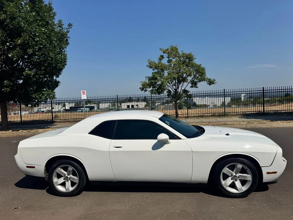 2013 Dodge Challenger 3rd Gen - Image 5 of 11