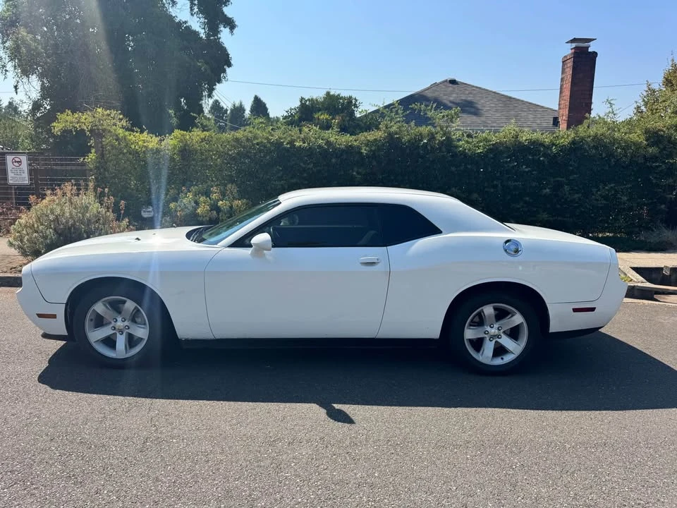 2013 Dodge Challenger 3rd Gen - Image 2 of 11