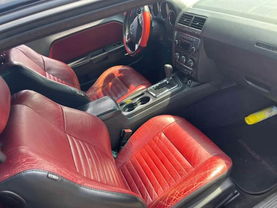 2013 Dodge Challenger 3rd Gen - Image 9 of 10