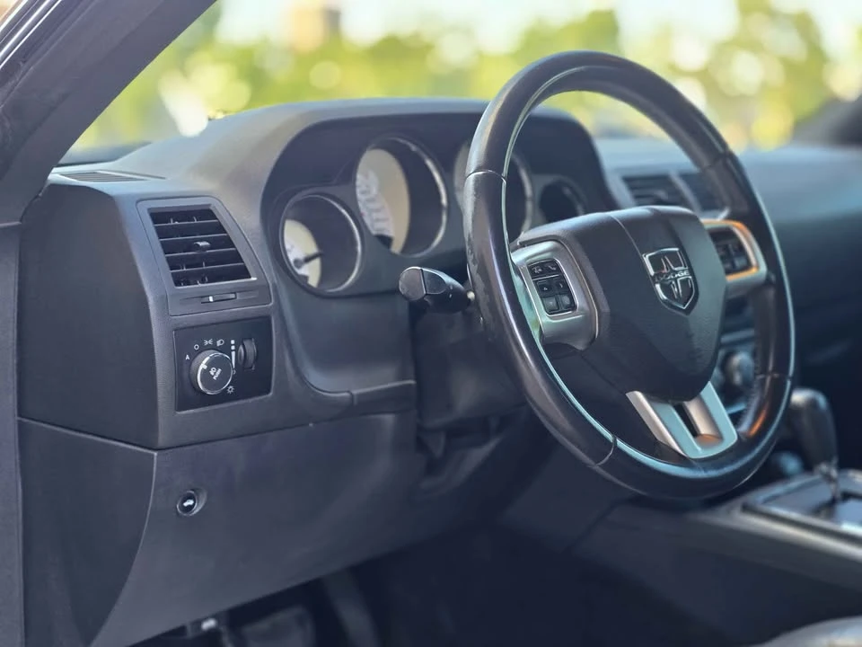 2013 Dodge Challenger 3rd Gen - Image 11 of 20