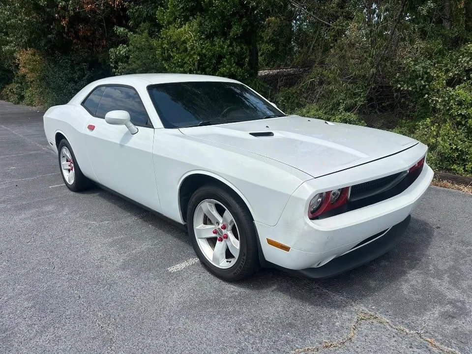 2013 Dodge Challenger 3rd Gen - Image 4 of 17