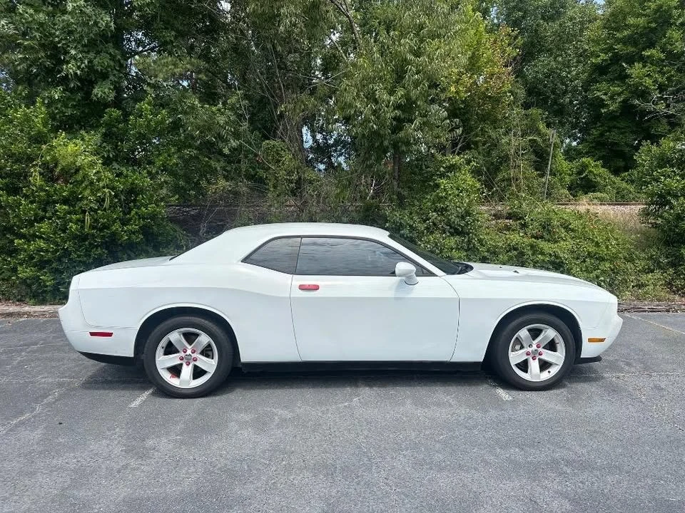 2013 Dodge Challenger 3rd Gen - Image 5 of 17