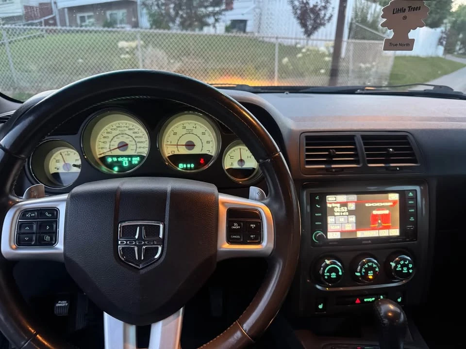 2013 Dodge Challenger 3rd Gen - Image 9 of 10