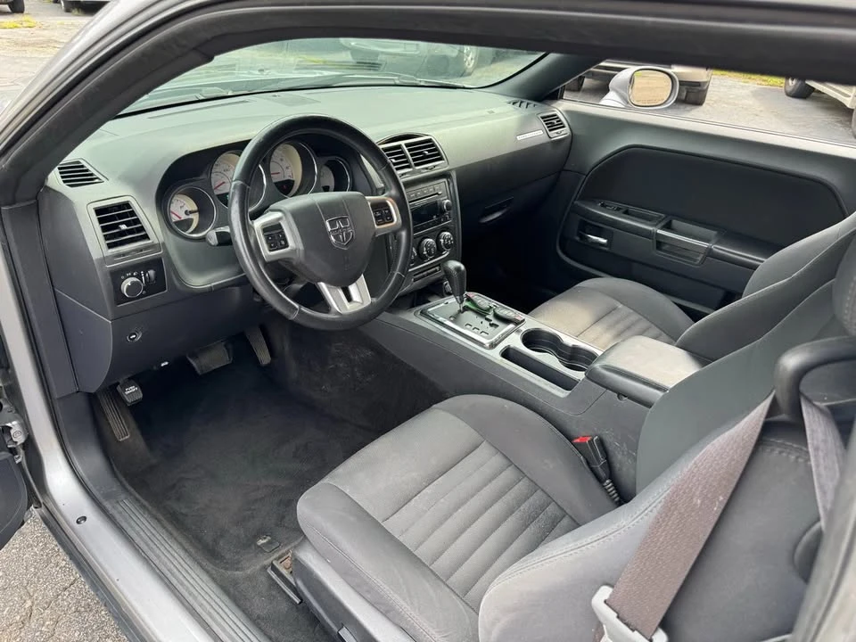 2013 Dodge Challenger 3rd Gen - Image 15 of 18