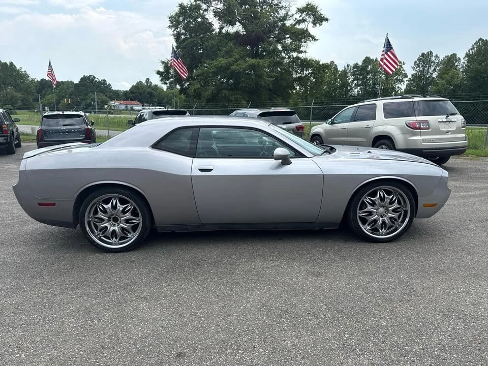 2013 Dodge Challenger 3rd Gen - Image 16 of 19