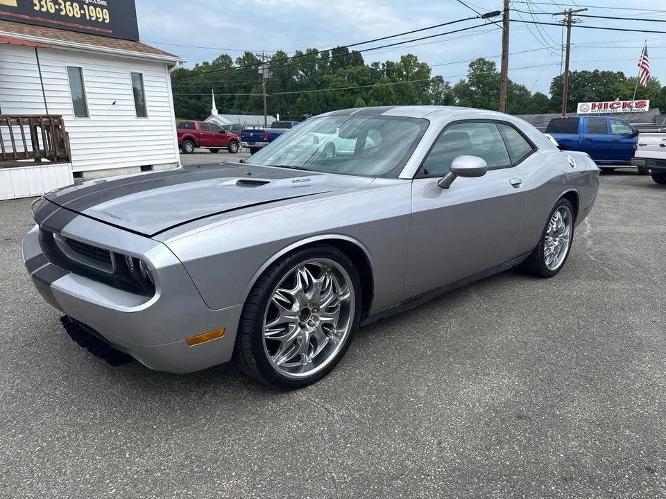 2013 Dodge Challenger 3rd Gen - Image 2 of 19