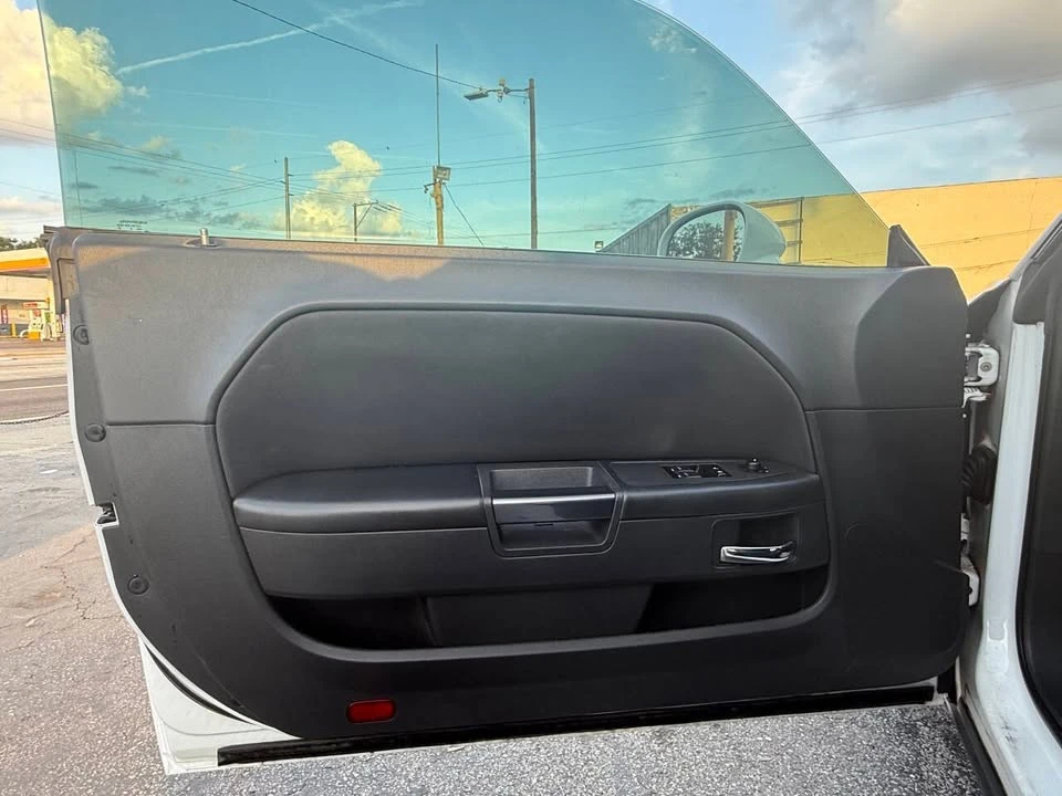 2013 Dodge Challenger 3rd Gen - Image 8 of 20