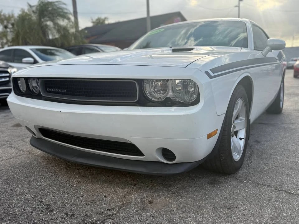 2013 Dodge Challenger 3rd Gen - Image 18 of 20