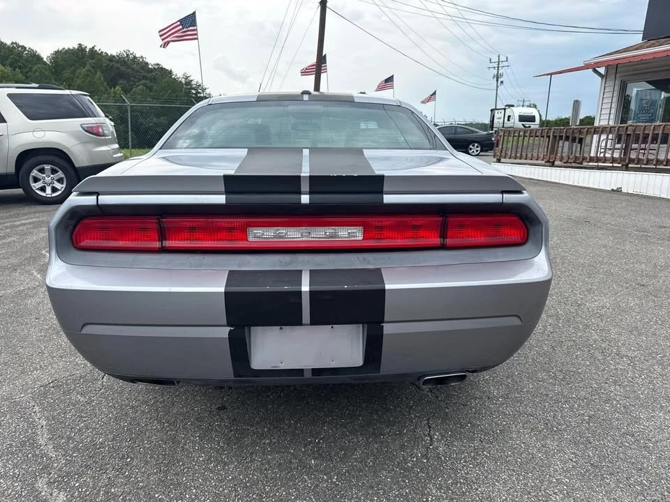 2013 Dodge Challenger 3rd Gen - Image 17 of 19