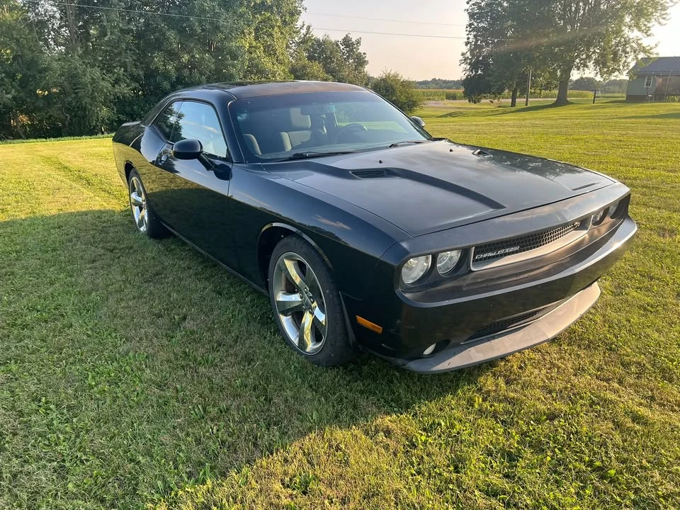 2013 Dodge Challenger 3rd Gen - Image 6 of 17