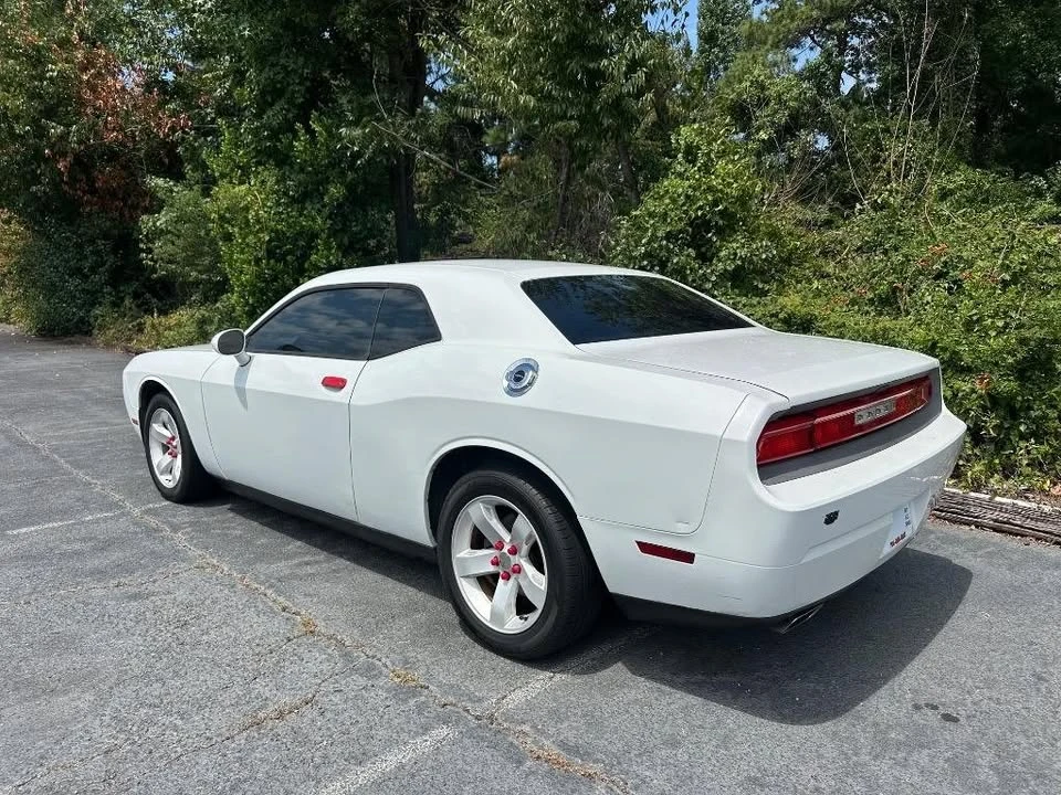 2013 Dodge Challenger 3rd Gen - Image 7 of 17