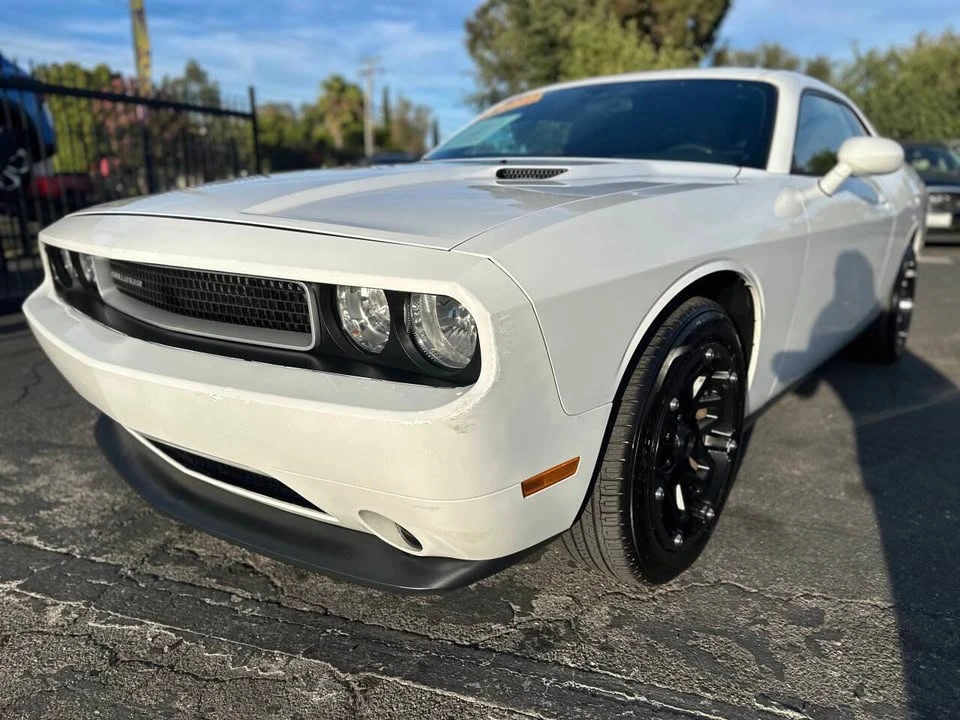 2013 Dodge Challenger 3rd Gen - Image 3 of 20
