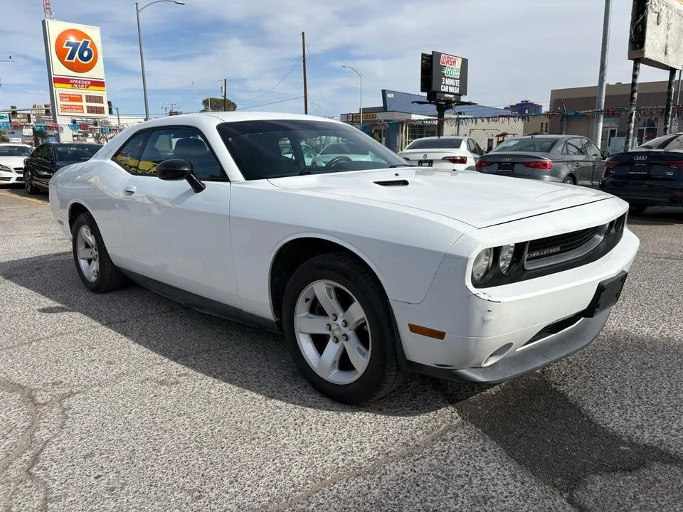 2013 Dodge Challenger 3rd Gen - Image 8 of 20