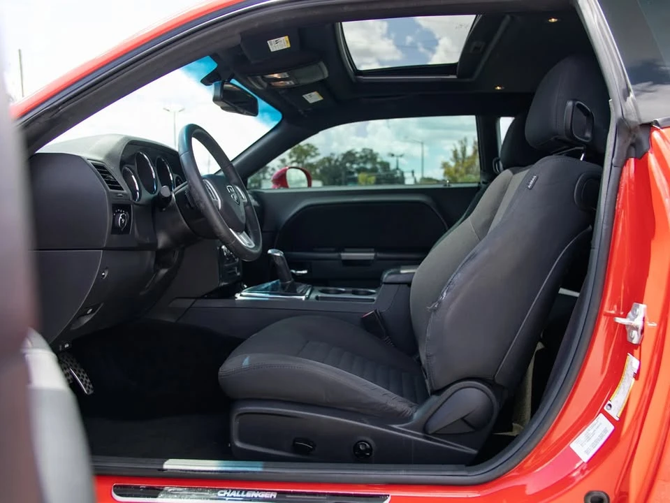 2013 Dodge Challenger 3rd Gen - Image 19 of 20