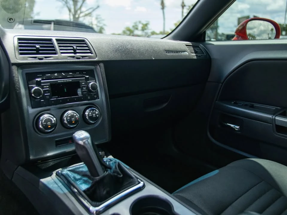 2013 Dodge Challenger 3rd Gen - Image 18 of 20