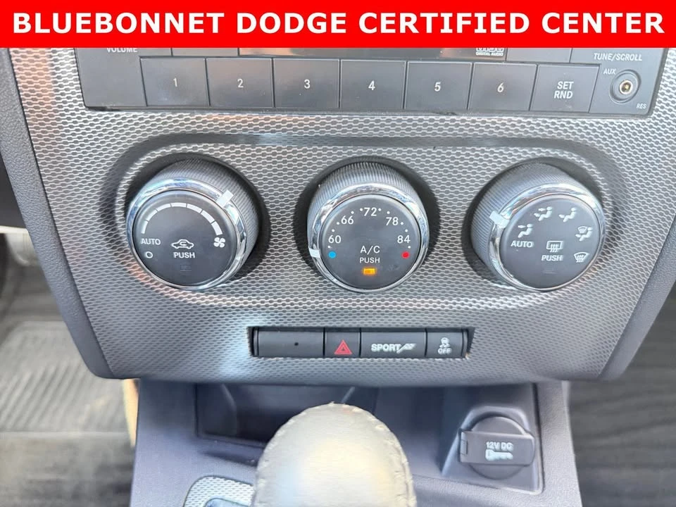 2013 Dodge Challenger 3rd Gen - Image 16 of 19