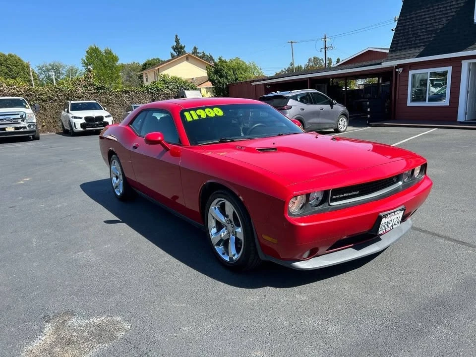2013 Dodge Challenger 3rd Gen - Image 2 of 11