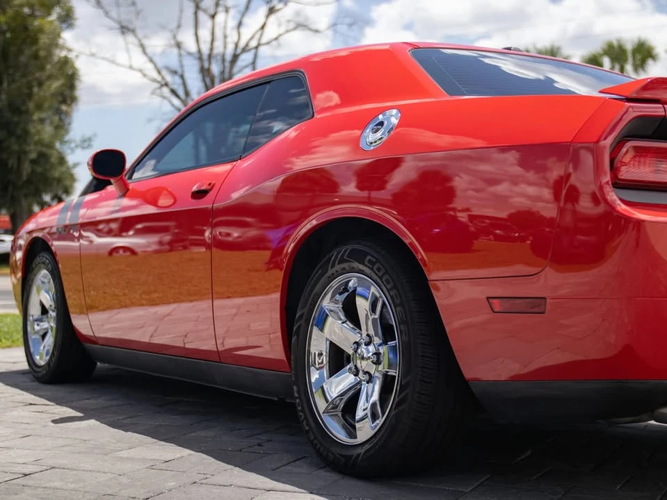 2013 Dodge Challenger 3rd Gen - Image 9 of 20