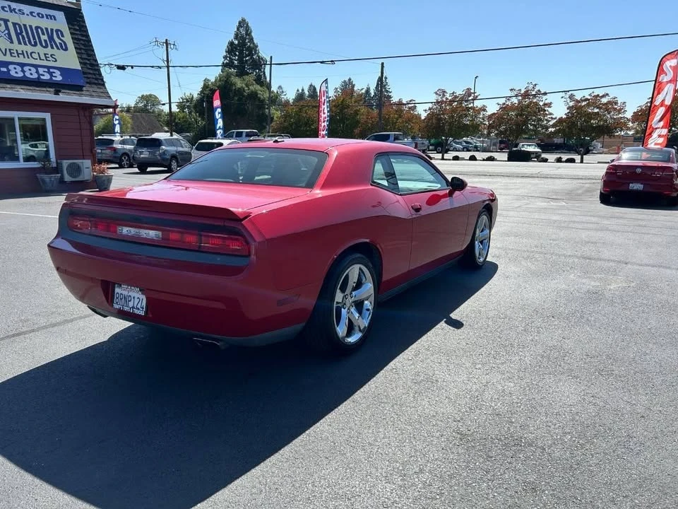 2013 Dodge Challenger 3rd Gen - Image 5 of 11