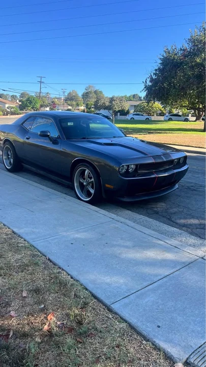 2013 Dodge Challenger 3rd Gen - Image 2 of 20
