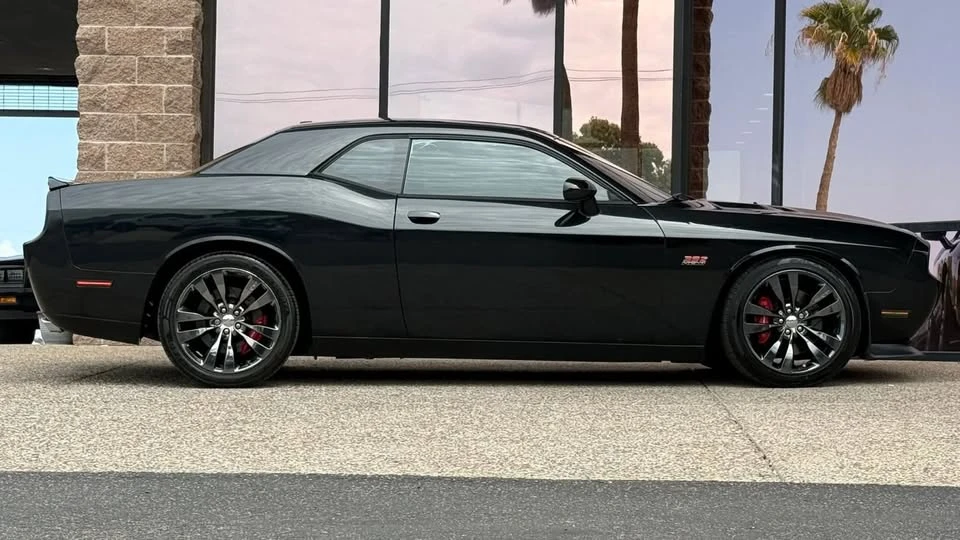 2013 Dodge Challenger 3rd Gen - Image 15 of 20