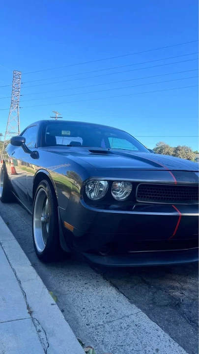 2013 Dodge Challenger 3rd Gen - Image 6 of 8