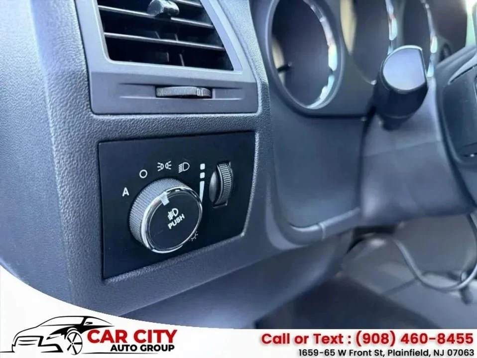 2013 Dodge Challenger 3rd Gen - Image 12 of 20