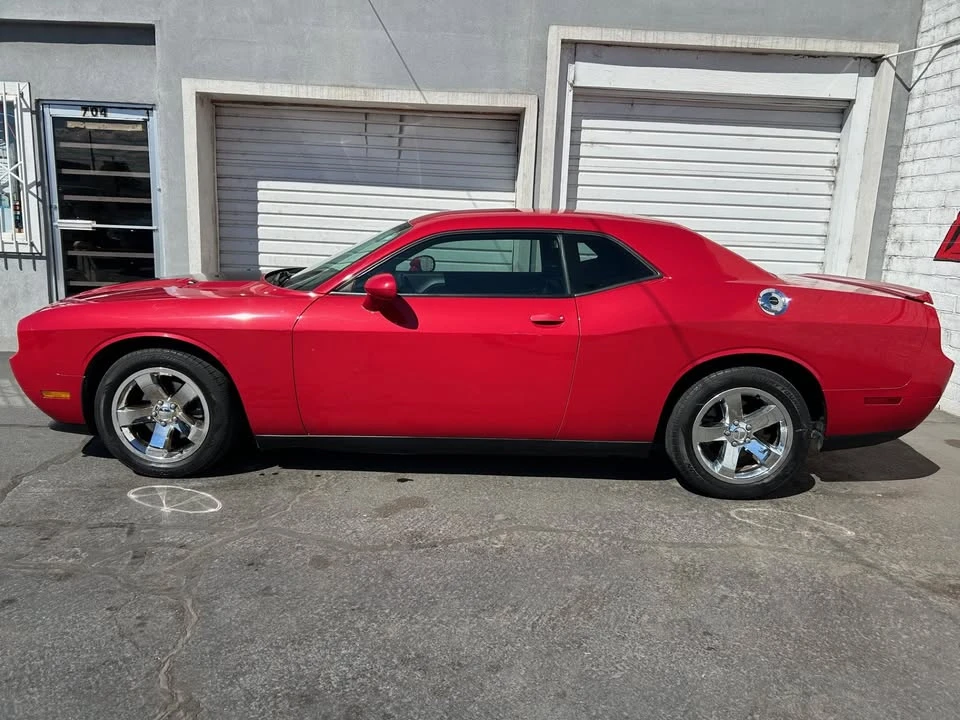 2013 Dodge Challenger 3rd Gen - Image 5 of 15